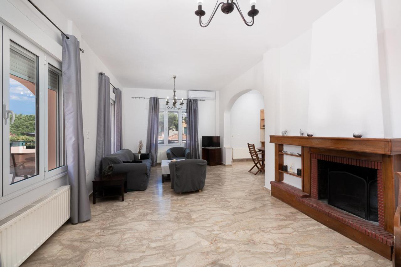 Mtc-D Apartments By The Sea And Airport Pórto Ráfti 外观 照片